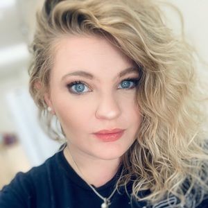 Meet your Posher, Kristen